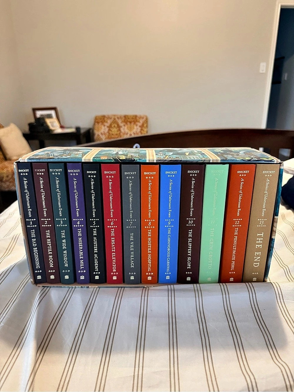 HarperCollins A Series of Unfortunate Events Box: The Complete Wreck